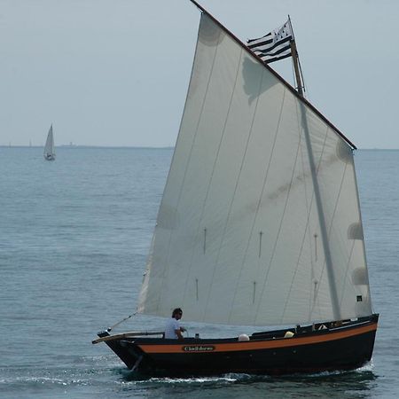 Votre Vue, La Mer, Les Bateaux !!! Wir Sprechen Flieben Deutsch, Touristentipps, We Speak English Concarneau Exteriér fotografie