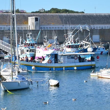 Votre Vue, La Mer, Les Bateaux !!! Wir Sprechen Flieben Deutsch, Touristentipps, We Speak English Concarneau Exteriér fotografie
